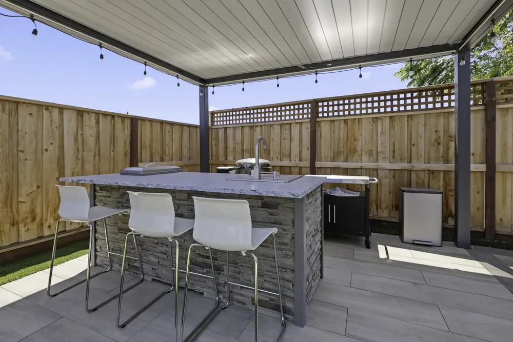 Green Lion outdoor living project project photo 11 of 37