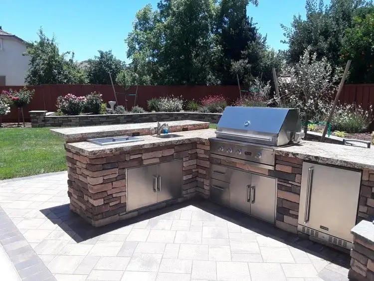 Green Lion paver and porcelain hardscape project photo 34 of 38