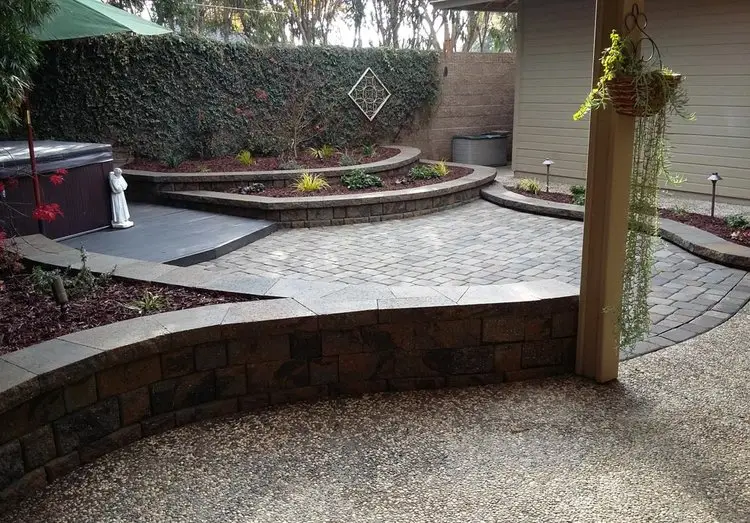 Green Lion Retaining Walls project photo